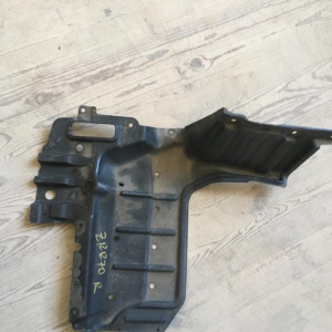 Защита двигателя Toyota ZZR70 Voxy R 51441-28170