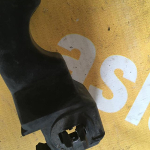 Крепление бампера Toyota Harrier GSU35 дефект крепления перед, лев 52146-48010