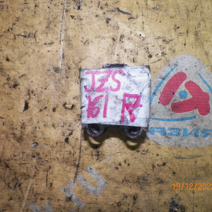 Колодки тормозные Toyota Aristo JZS160 R