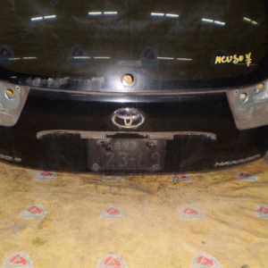 Дверь задняя TOYOTA Harrier MCU35 спойлер(голая) со стеклом