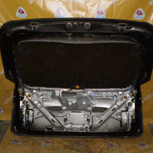 Дверь задняя TOYOTA Harrier MCU35 спойлер(голая) со стеклом