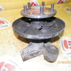 Ступица Toyota SV40/CV40/SV30/CV30 Camry/Vista зад, прав 2WD ABS Барабанные тормоза.. Голая без барабана и колодок. 42450-32020.47043-32010.42304-32060