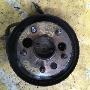 Ступица Toyota SV40/CV40/SV30/CV30 Camry/Vista зад, прав 2WD ABS Барабанные тормоза.. Голая без барабана и колодок. 42450-32020.47043-32010.42304-32060