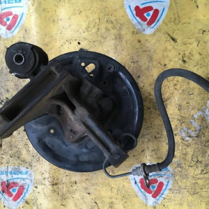Ступица Toyota SV40/CV40/SV30/CV30 Camry/Vista зад, прав 2WD ABS Барабанные тормоза.. Голая без барабана и колодок. 42450-32020.47043-32010.42304-32060