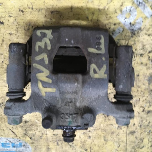 Суппорт Nissan J32 Teana зад, лев