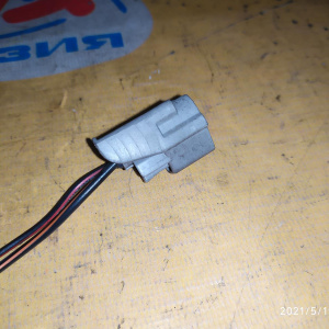 Разъём форсунки Toyota/Nissan 90980-11153 JZX100/VZN185/ST190 4E/5E/4A/5A/7A/1JZ-GE/2JZ-GE/5VZ-FE/3S-FE/4S-FE/5S/1MZ/J20A/2C/3C/1KZ 2 конт. защёлка по