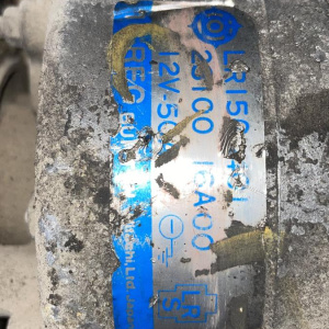 Генератор NISSAN TD25 SD25 SD23 12V вак. сзади 2310016A00