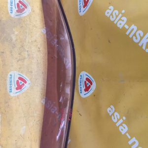 Ветровик Mazda Capella GW8W перед, лев