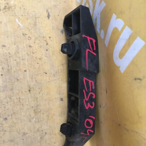 Крепление бампера Honda Civic ES3 '2003-2005 перед, лев