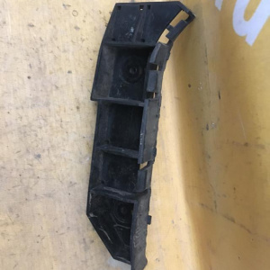 Крепление бампера Honda Civic ES3 '2003-2005 перед, лев