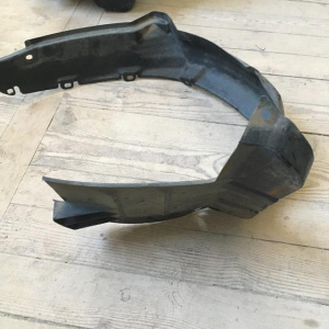 Подкрылок Suzuki Jimny JB23W перед, лев 72482-81AA0