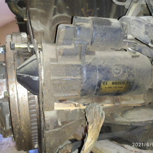 Стартер NISSAN LD23C m/t Bus BOSCH 9000331430