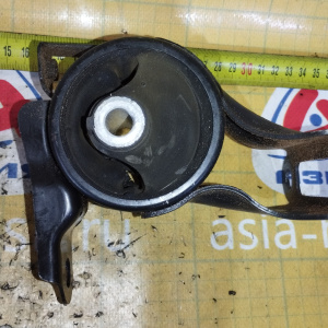 Подушка двигателя Honda D15B Civic ES1/ES2/EU1/EU2 2WD/4WD перед, прав 50805-S5A-023 / 50805-S5A-033