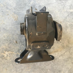 Подушка двигателя Honda D17A ES3 перед, прав