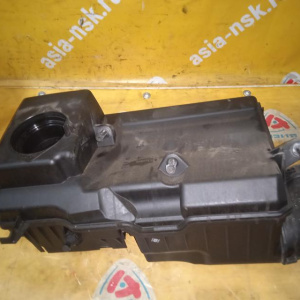 Корпус воздушного фильтра Volvo S40 MS/MW B5254T/B5254T3 30677533 8694606 '2004-2010