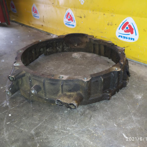 Колокол кпп Toyota Dyna 15B 2WD m/t промежуточный между двс и колоколом мкпп, 6 ступ. H260