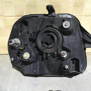 Фара SUZUKI 100-32647 лев JIMNY JB23W
