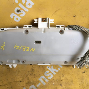 Панель приборов Toyota Corolla NZE120 83800-1H040