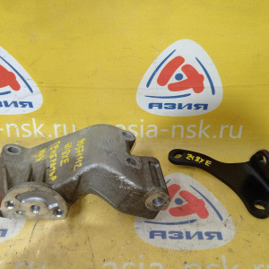Кронштейн генератора Opel 2H9/Z18XE Astra H A04 90571112
