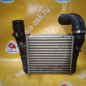 Интеркулер Audi B7/8EC/8ED A4 BGB '2004-2008 L 2.0 TFSI левый с датчиком 038906051D 8E0145805AA