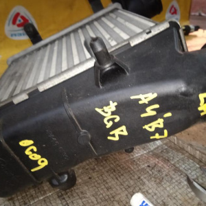 Интеркулер Audi B7/8EC/8ED A4 BGB '2004-2008 L 2.0 TFSI левый с датчиком 038906051D 8E0145805AA