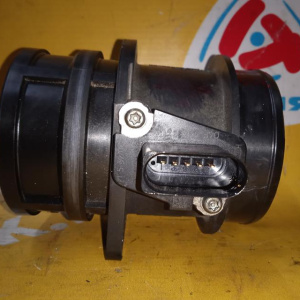 Расходомер Audi A4 B7/8EC/8ED BGB 2.0 TFSI 5r Hitachi AFH60-28 06D906461
