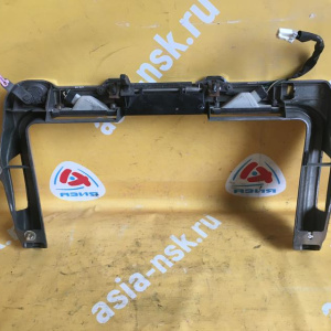 Накладка под номер Toyota Granvia KCH16 75435-26020