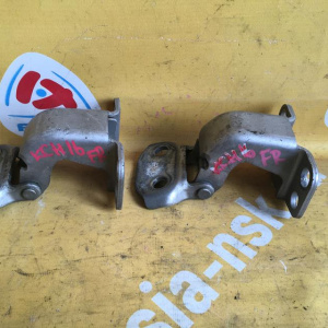 Петли на дверь Toyota Granvia KCH16 перед, прав (пара)