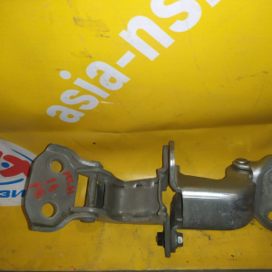 Петли на дверь Toyota Granvia KCH16 перед, прав (пара)