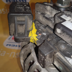 Генератор Mercedes M272E30/M272E35/M273E55 E-Class W211 14V 110-180A Bosch 0121715023  (дефект регулятора) A2721540102