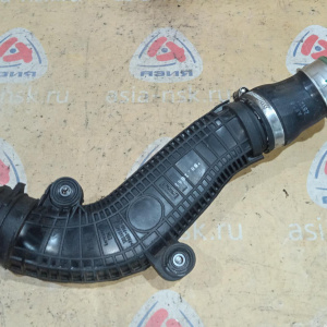 Патрубок интеркулера Volkswagen 1K0145840R Tiguan 5N1/5N2 CAWA/CCZC/CCZD R справа пластик на турбину