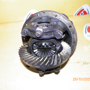 Редуктор TOYOTA KR27/KR41/KR42/CR41/CR42/CM50/CM51/CM55/KM50/KM51/CR21/CR26/CR27/CR28/YM30 R 41/9 дефект большой шестерни (скол на 3 зубьях) (４．５５５).