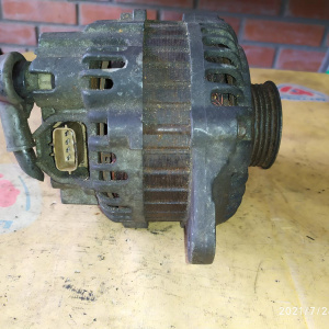 Генератор Mitsubishi 6G74 Delica/Pajero/Challenger PD6W/V45W/K96W GDI 4 конт. ( G/S/L/F ) 5 ручейков, катушечный 12A. 120A. MD346796 / A3TA5991
