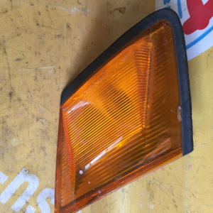 Габарит TOYOTA 22-240 R Mark II GX90 '1994 деф.стекла