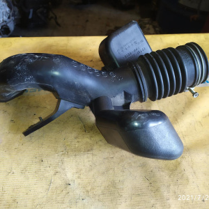 Воздухозаборник Toyota Estima AHR20 2AZ-FXE 17751-28090