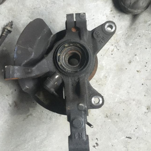 Ступица Mazda BJ3P перед, прав ABS 4шп.голая