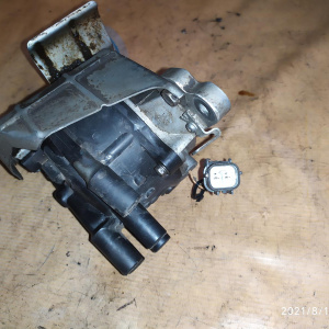 Трамблер Honda G25A Inspire UA2 2 конт., ДЕФЕКТ КРЫШКИ TD-14T / 30100-P1R-014