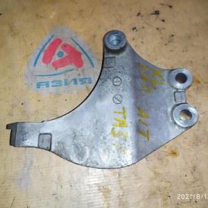 Крепление подушки ДВС Mazda KL Millenia TA5P 2WD a/t зад. R