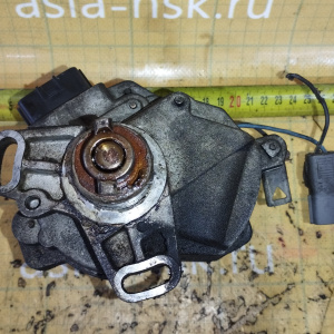 Трамблер Nissan KA24 Presage/R'nessa U30/N30 6/2 к.дефект крышки и разъёма 22100-5V100/9E000
