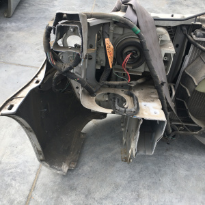 Ноускат Mazda Premacy CP8W '1999-2001 a/t +бачок омыват. ф.P0286