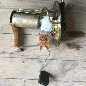 Бензонасос Toyota ST180