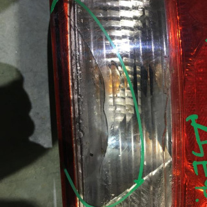 Стоп NISSAN 4978 L Bluebird Sylphy G10 '2003-2005 дефект корпуса