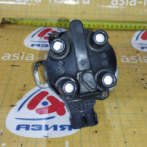 Трамблер Nissan SR20 Serena C24/M12 8 конт. ДЕФЕКТ КРЫШКИ 22100-WF010