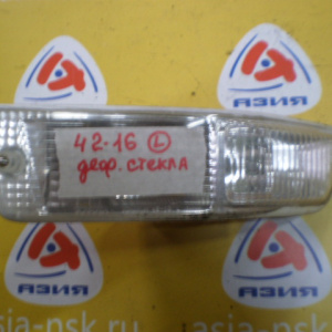 Повторитель в бампер TOYOTA 42-16 лев RAV4 SXA10 '1997 дефект стекла