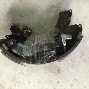 Колодки тормозные Honda Domani MA5 4WD drum R