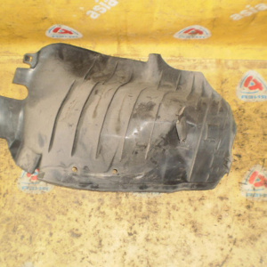 Защита горловины бензобака Toyota Harrier GSU30 зад, лев 77277-48040