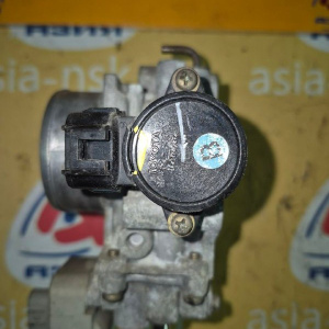 Заслонка дроссельная TOYOTA 3S-FE SV41 3 болта ( кат. ) сломан датчик положения 22210-7A560