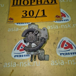 Заслонка дроссельная TOYOTA 3S-FE SV41 3 болта ( кат. ) сломан датчик положения 22210-7A560