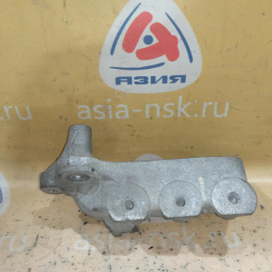 Кронштейн опоры двигателя Chevrolet LDE/F16D4 Aveo T300 '2011 Правый верхний R в 96852493, 95325758