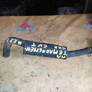 Патрубок радиатора печки Toyota 16260-37040 Allion/Premio ZRT265 2ZR-FE с тройника помпы натеплообменник CVT ( 1 ПАТРУБОК )